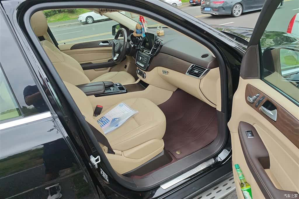 Mercedes-Benz GLE, 2016 8