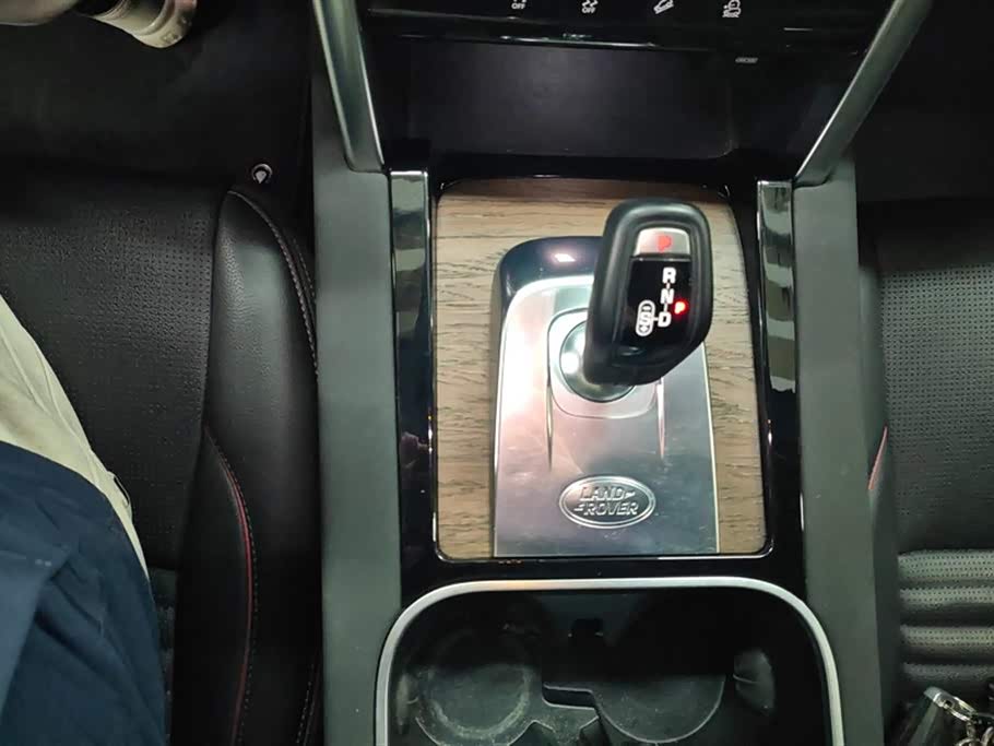 Land Rover Discover sports