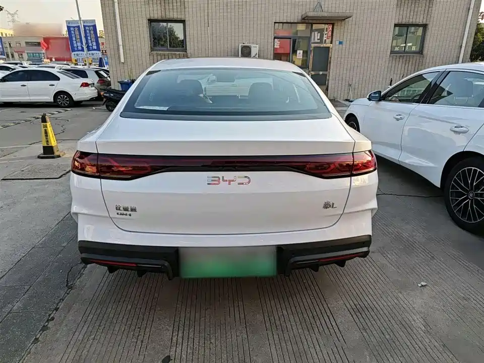 BYD Qin L