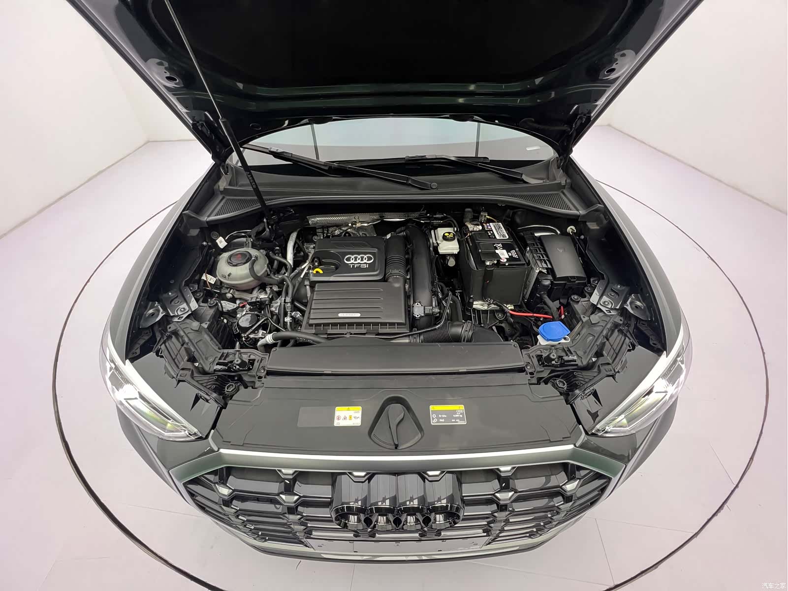 Audi Q3, 2022 8