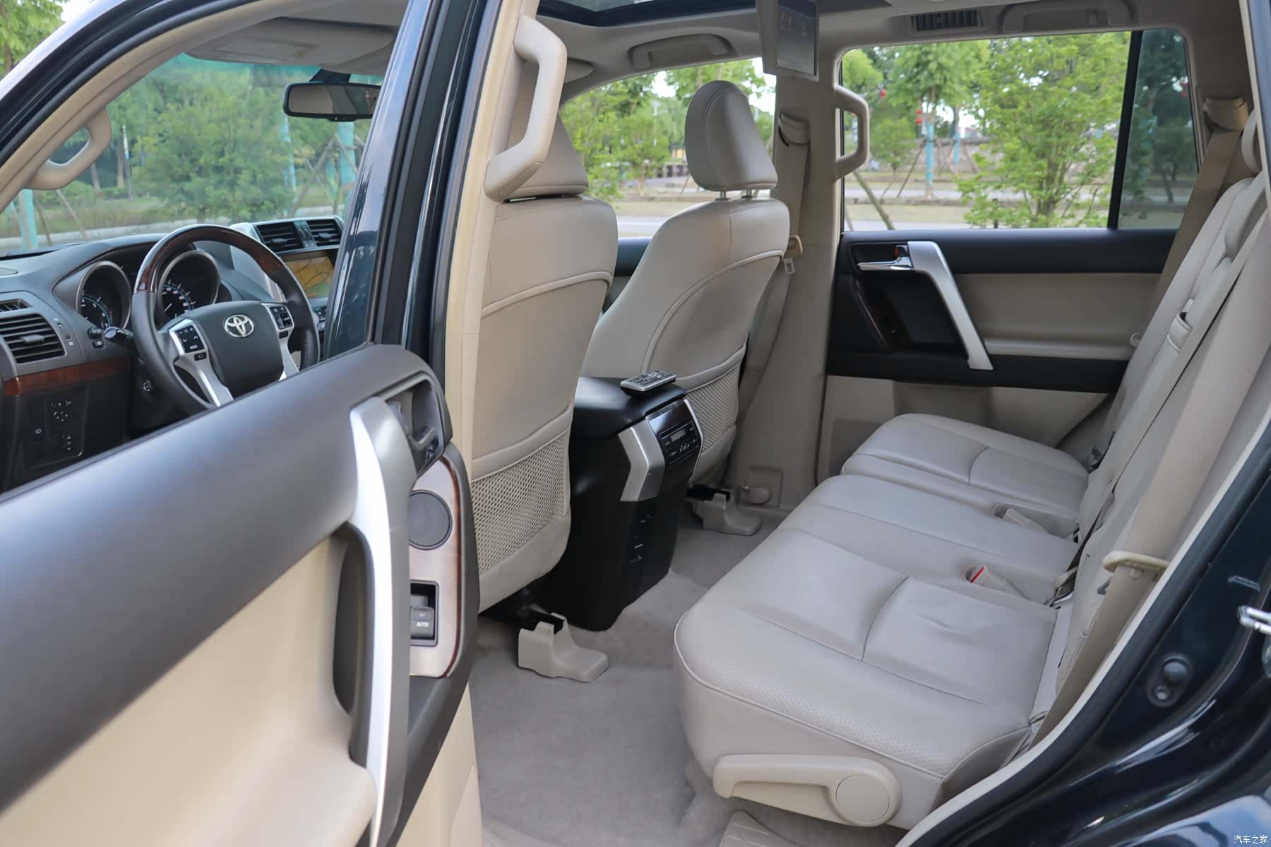 Toyota Prado, 2012 14