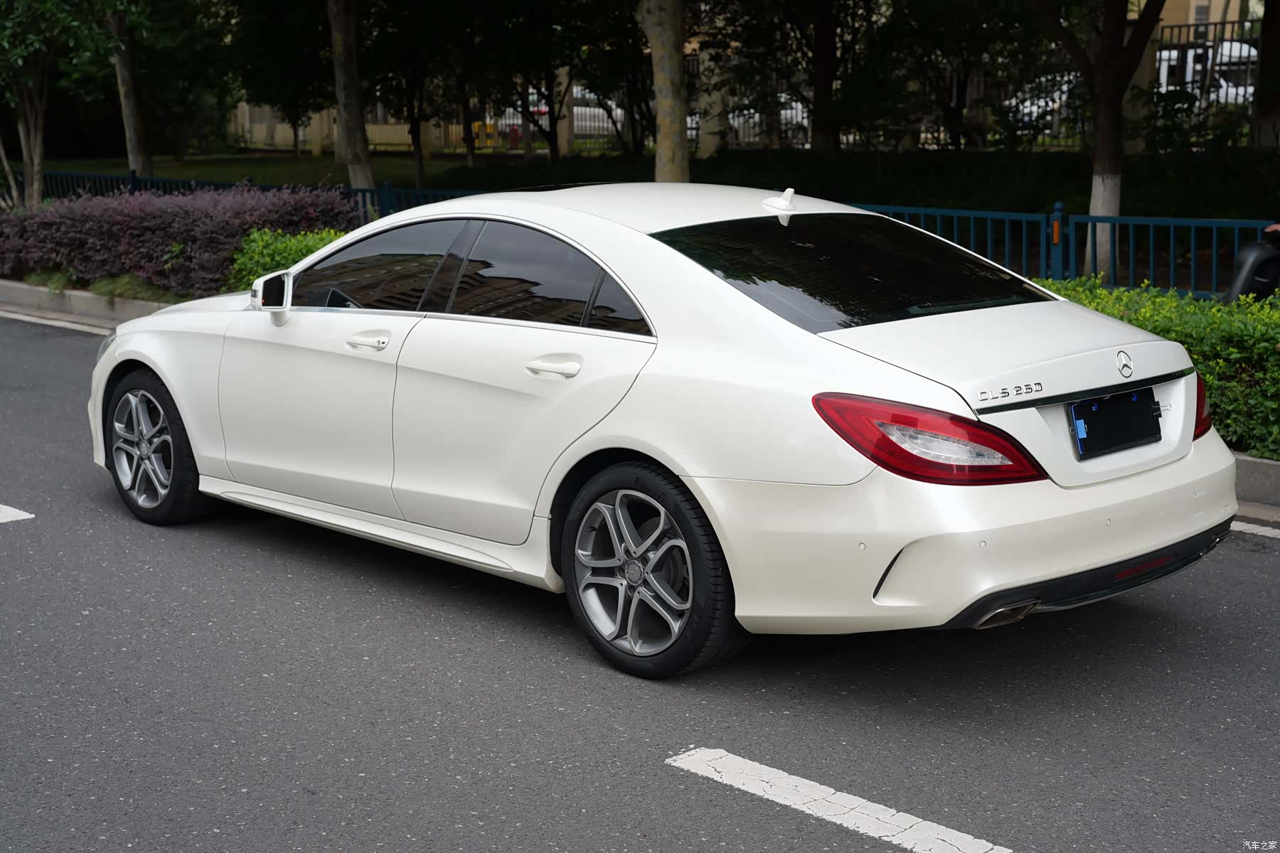 Mercedes-Benz CLS, 2015 12