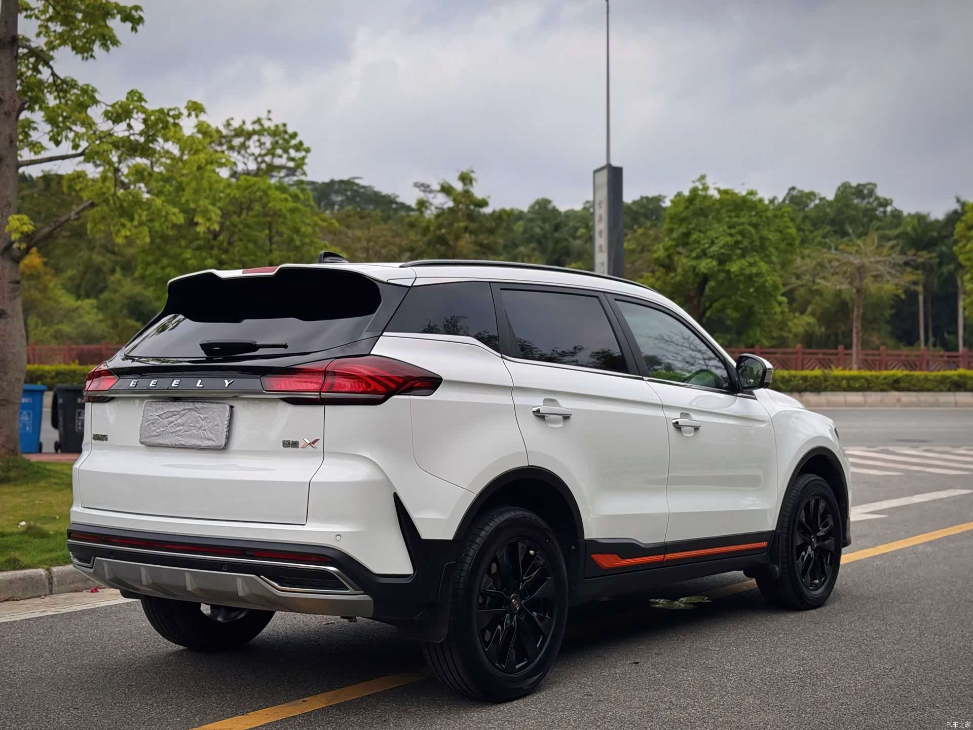 Geely Boyue, 2022 22