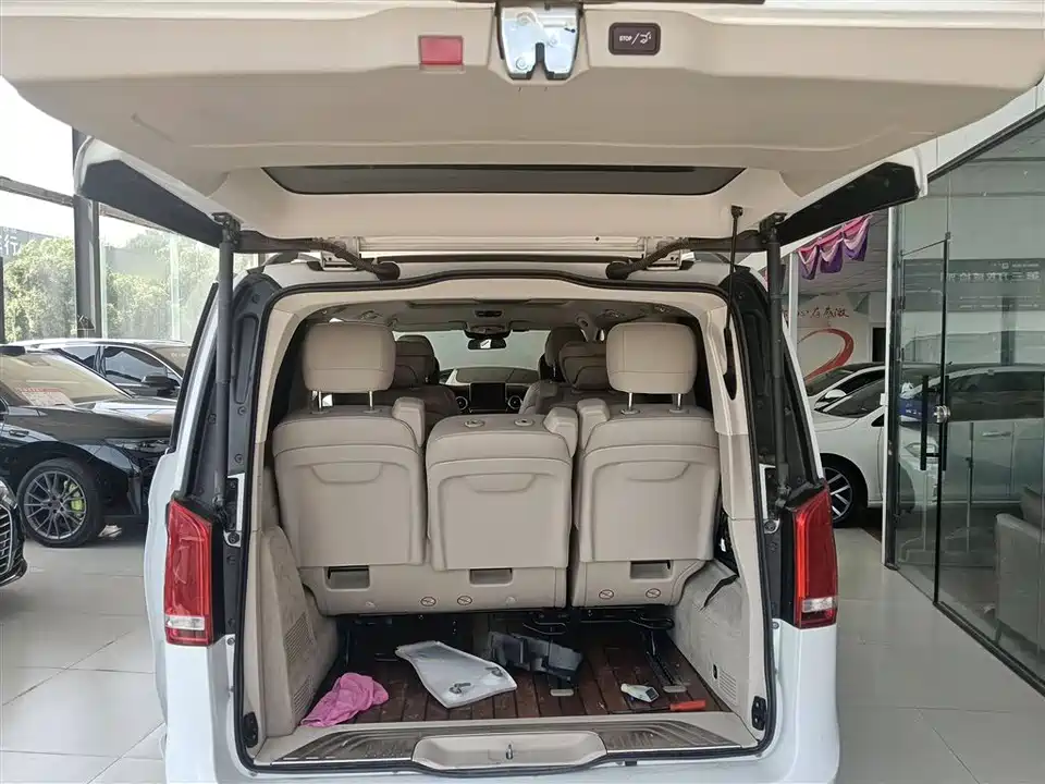 Mercedes-Benz V-class Mercedes-Benz V-class