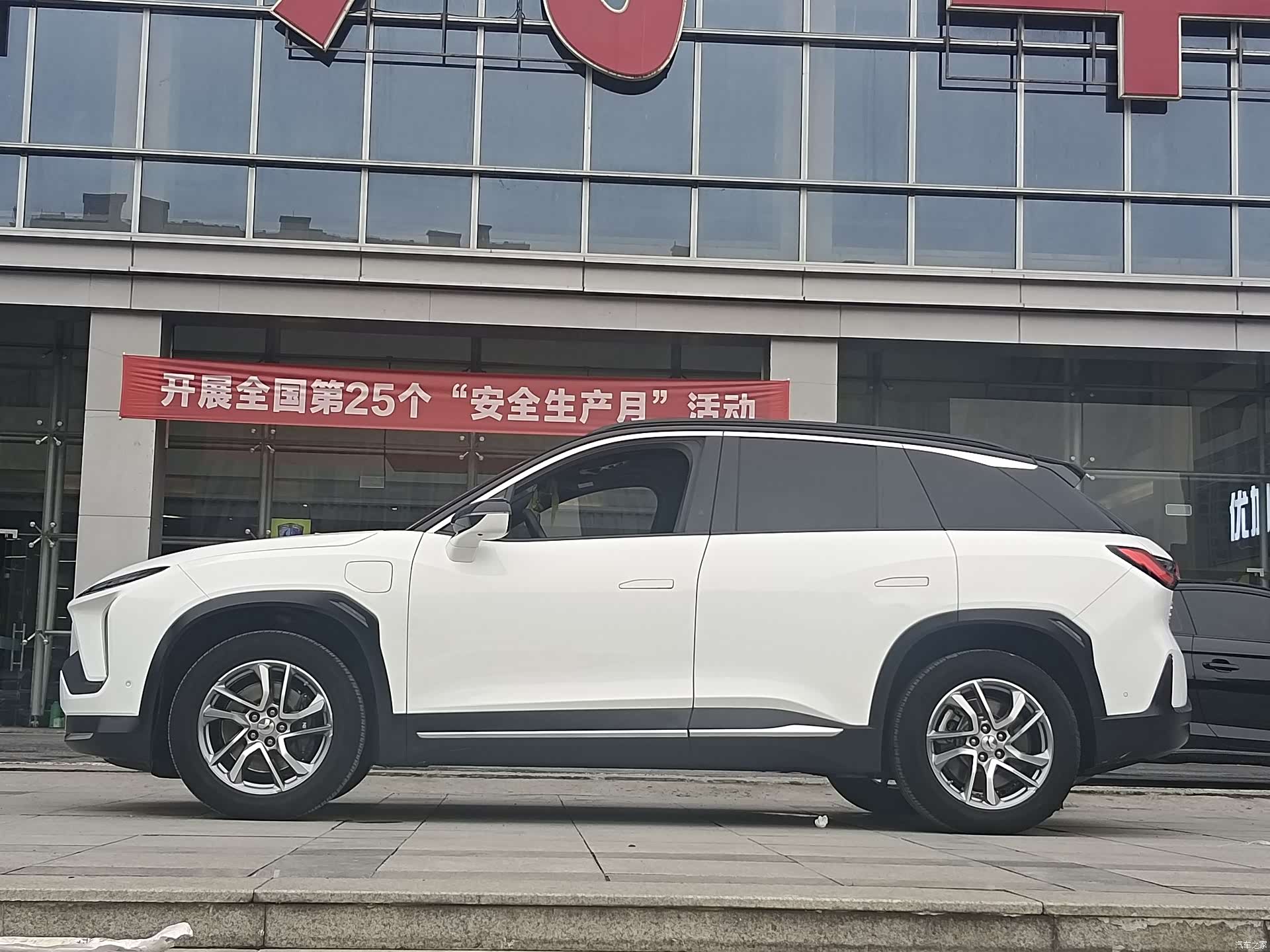 NIO ES6, 2022 все фото