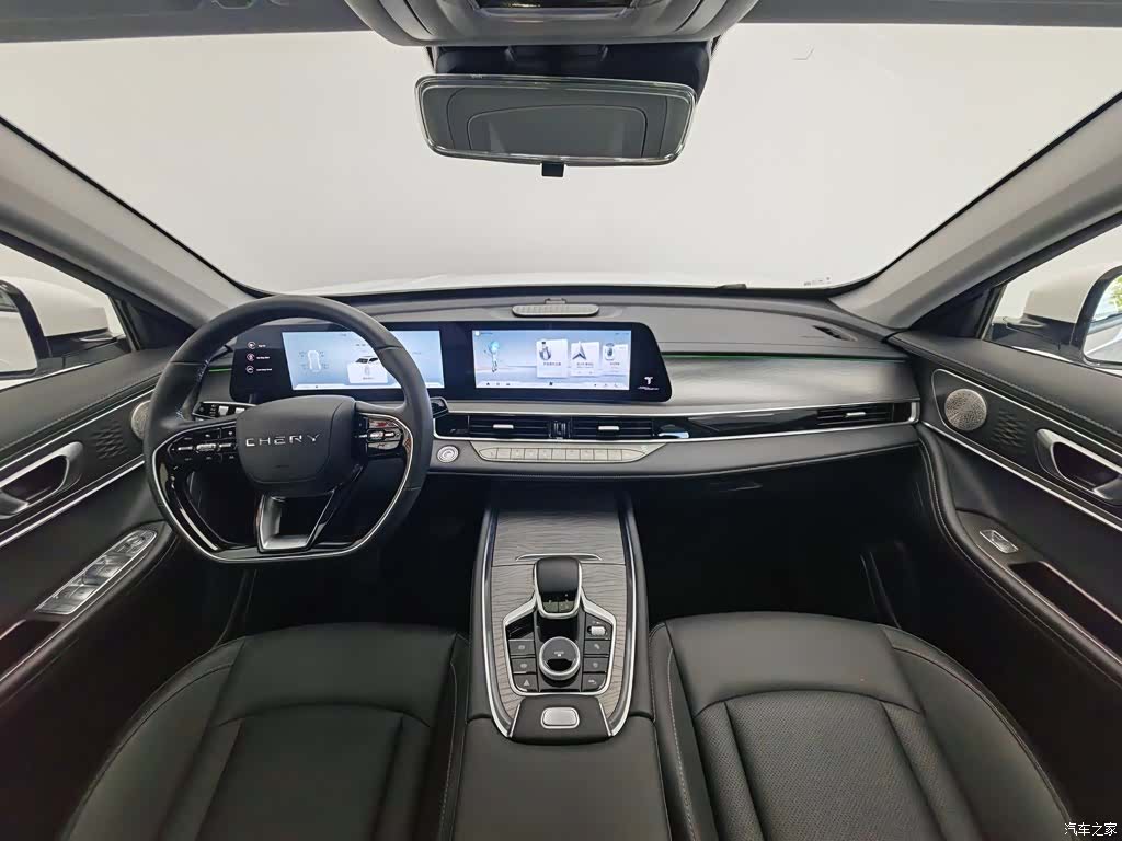 Chery Tiggo 8, 2025 все фото