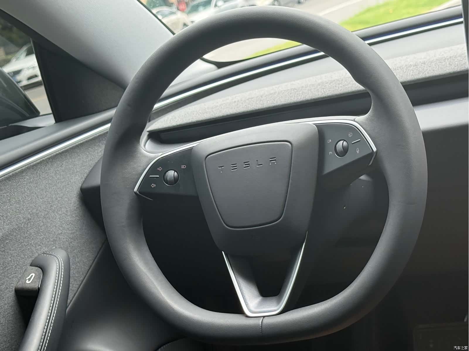 Tesla Model 3, 2024 9