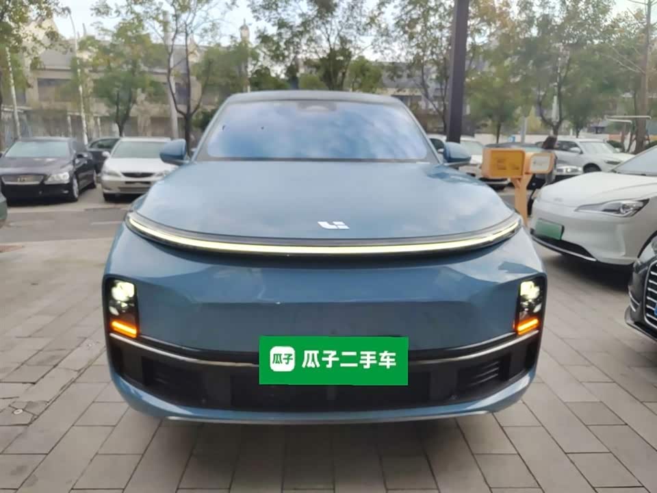 Li Auto Ideal L8