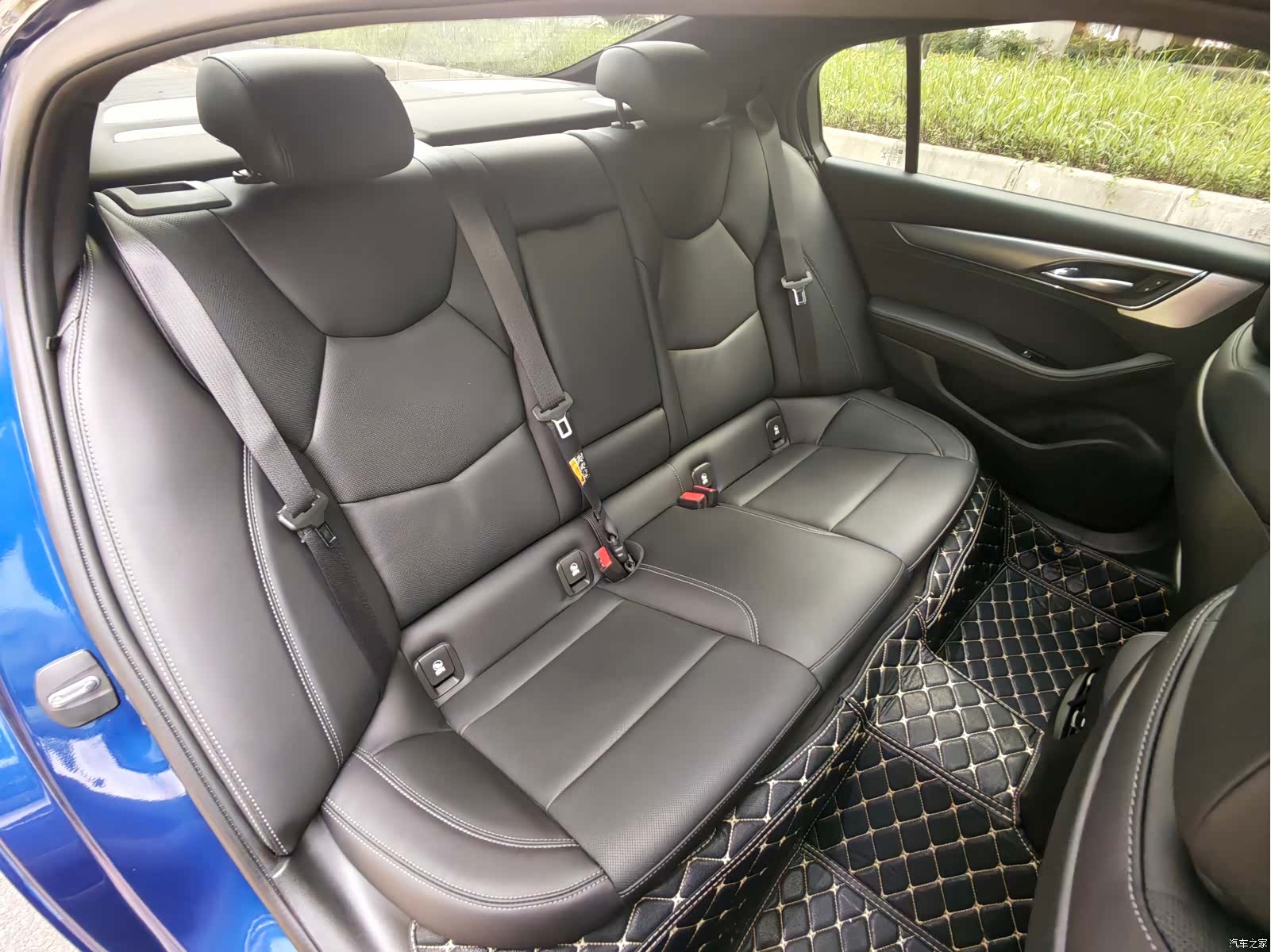Cadillac CT5, 2023 13
