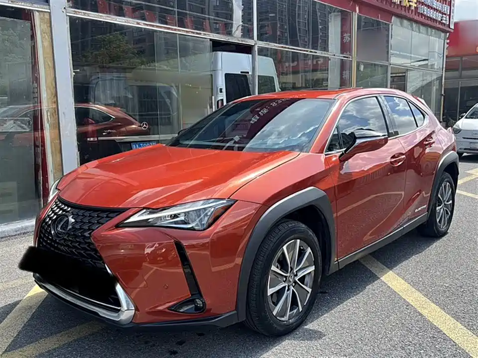 Lexus UX