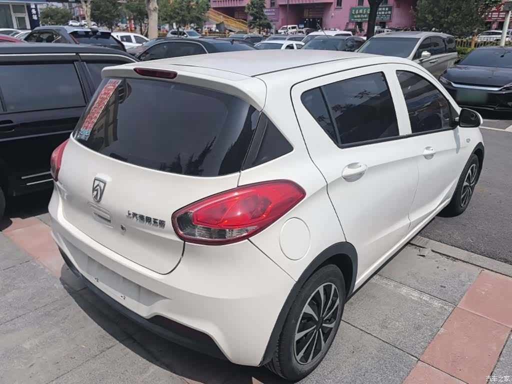 Wuling 310, 2017 7