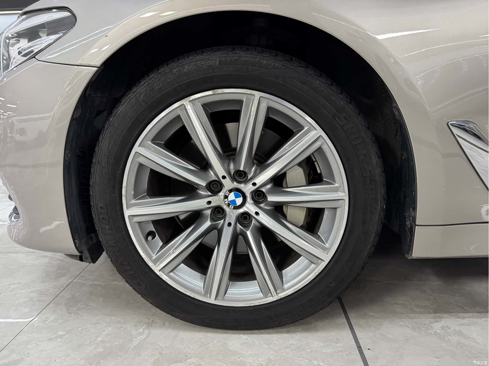 BMW 5 Series, 2017 16