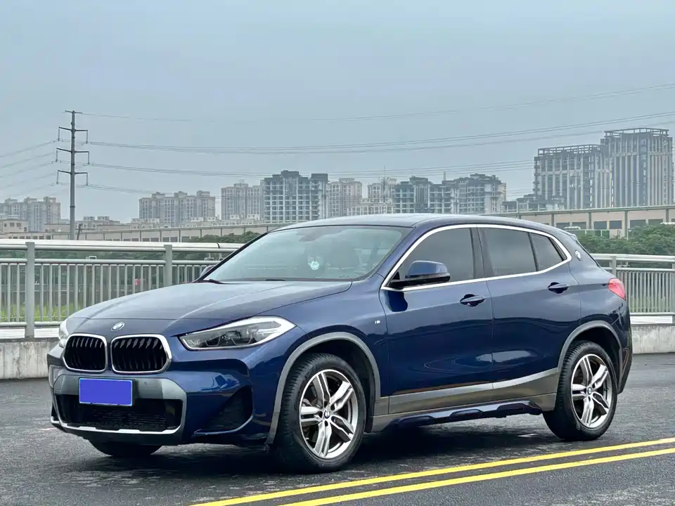 BMW X2