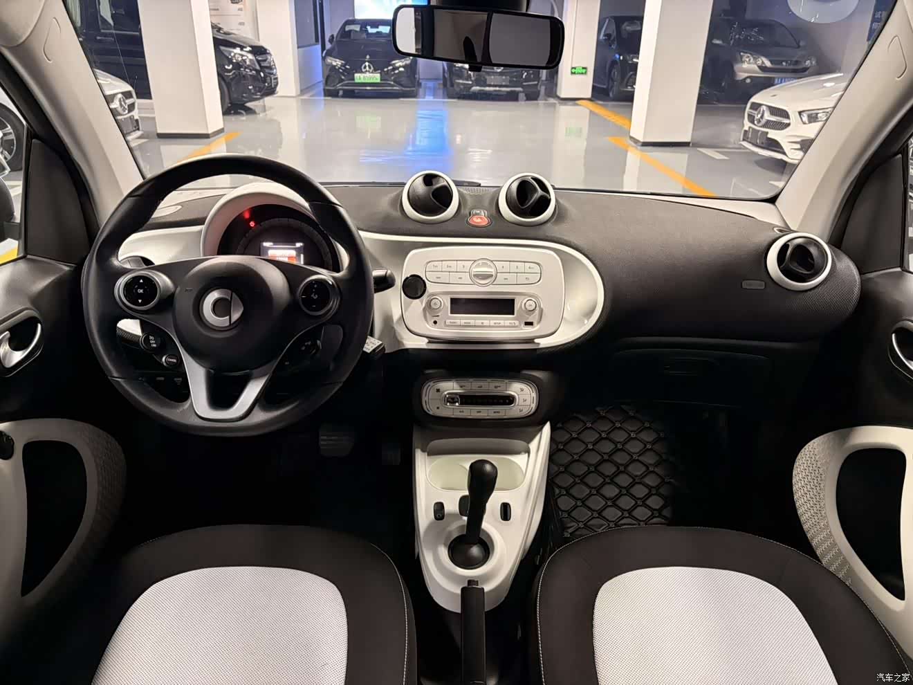 Smart Fortwo, 2017 15