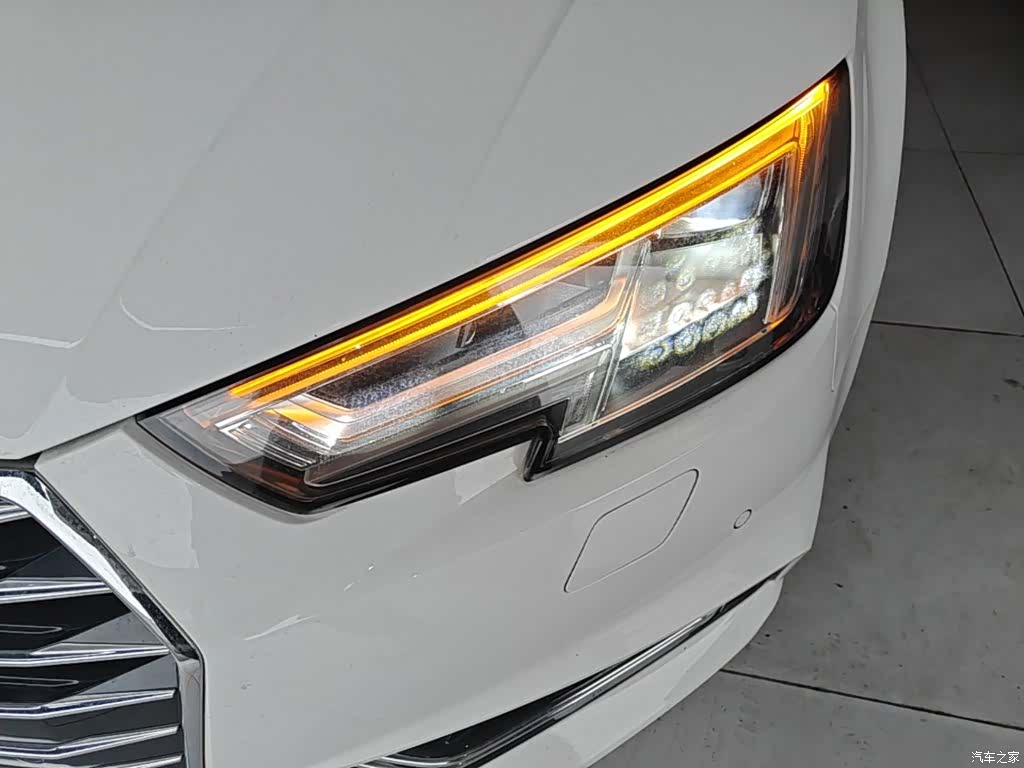 Audi A4L, 2019 24