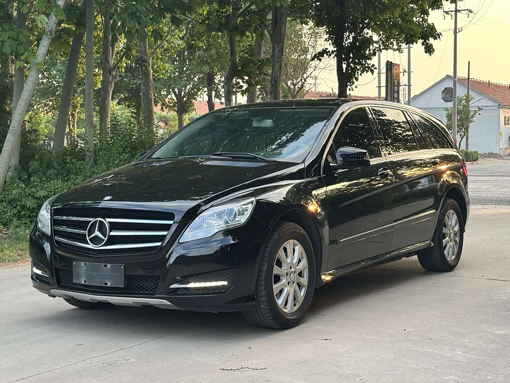 Mercedes-Benz R