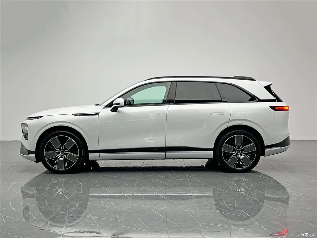 Xpeng G9, 2023 3