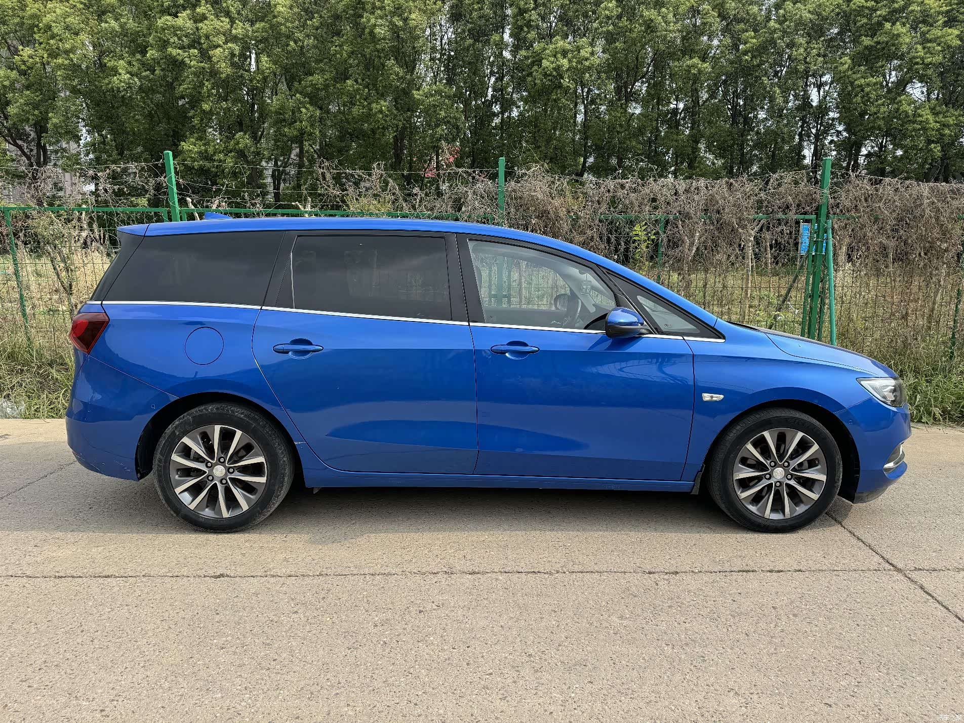 Buick GL6, 2018 15