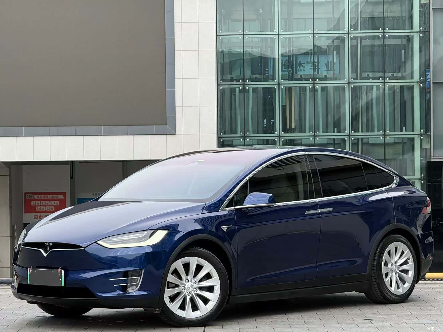 Tesla Model X, 2018 1