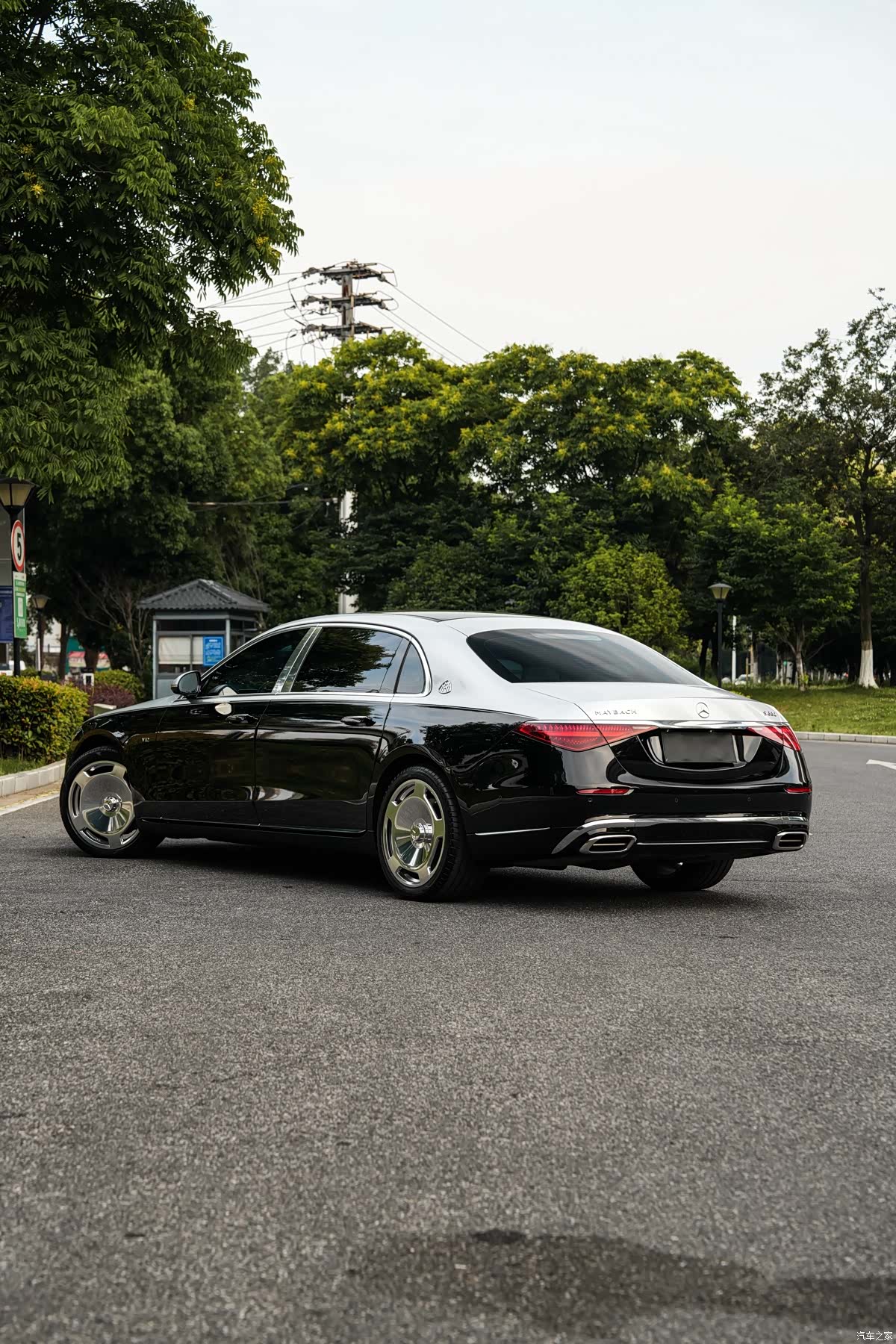 Maybach S-Class, 2024 3