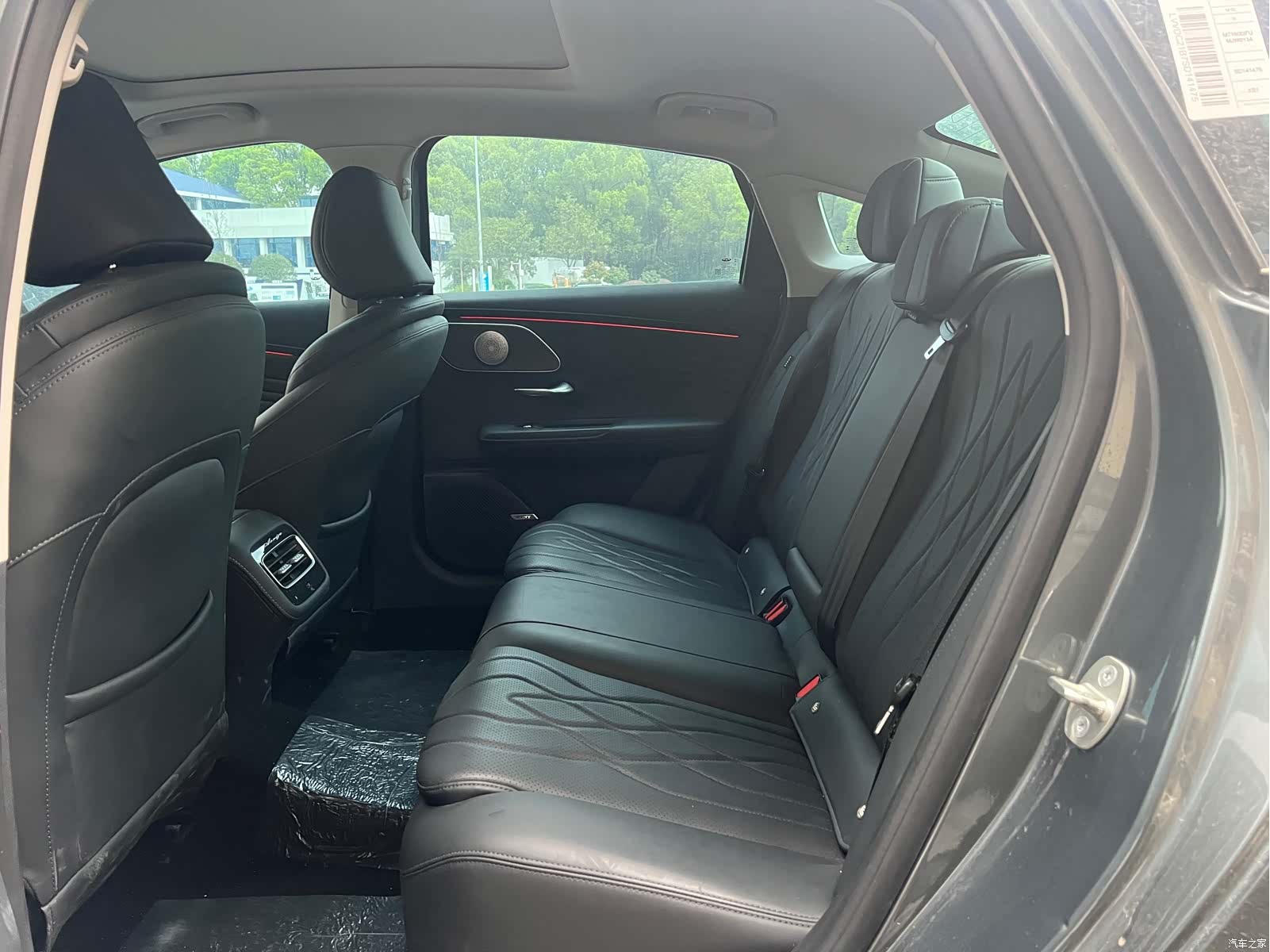 Chery Arrizo 8, 2025 все фото