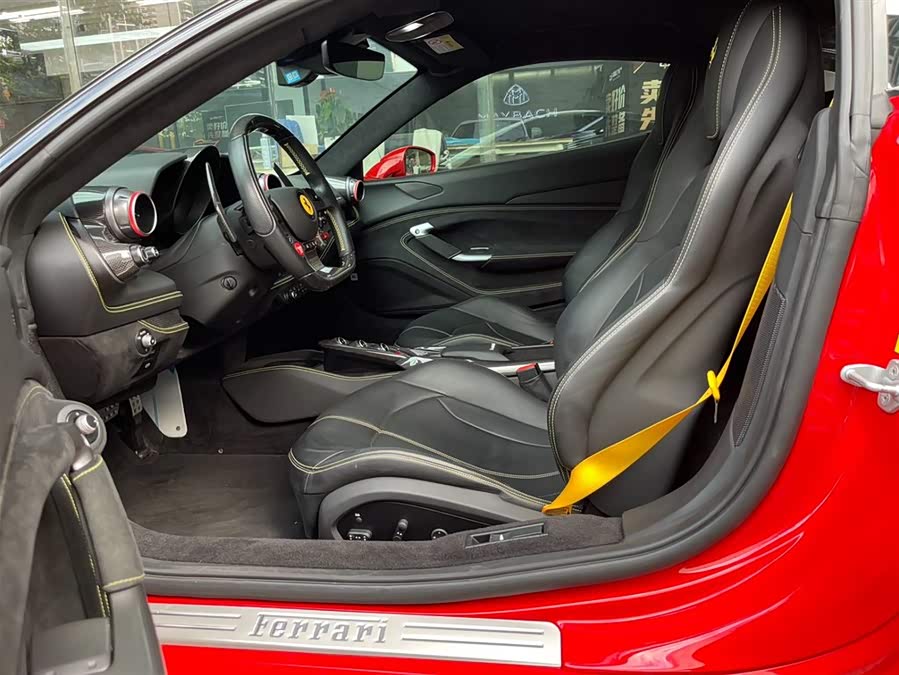Ferrari F8 2022, фото 14