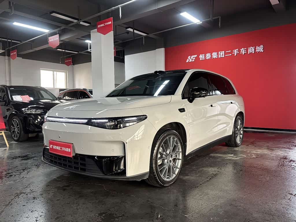 Leapmotor C10