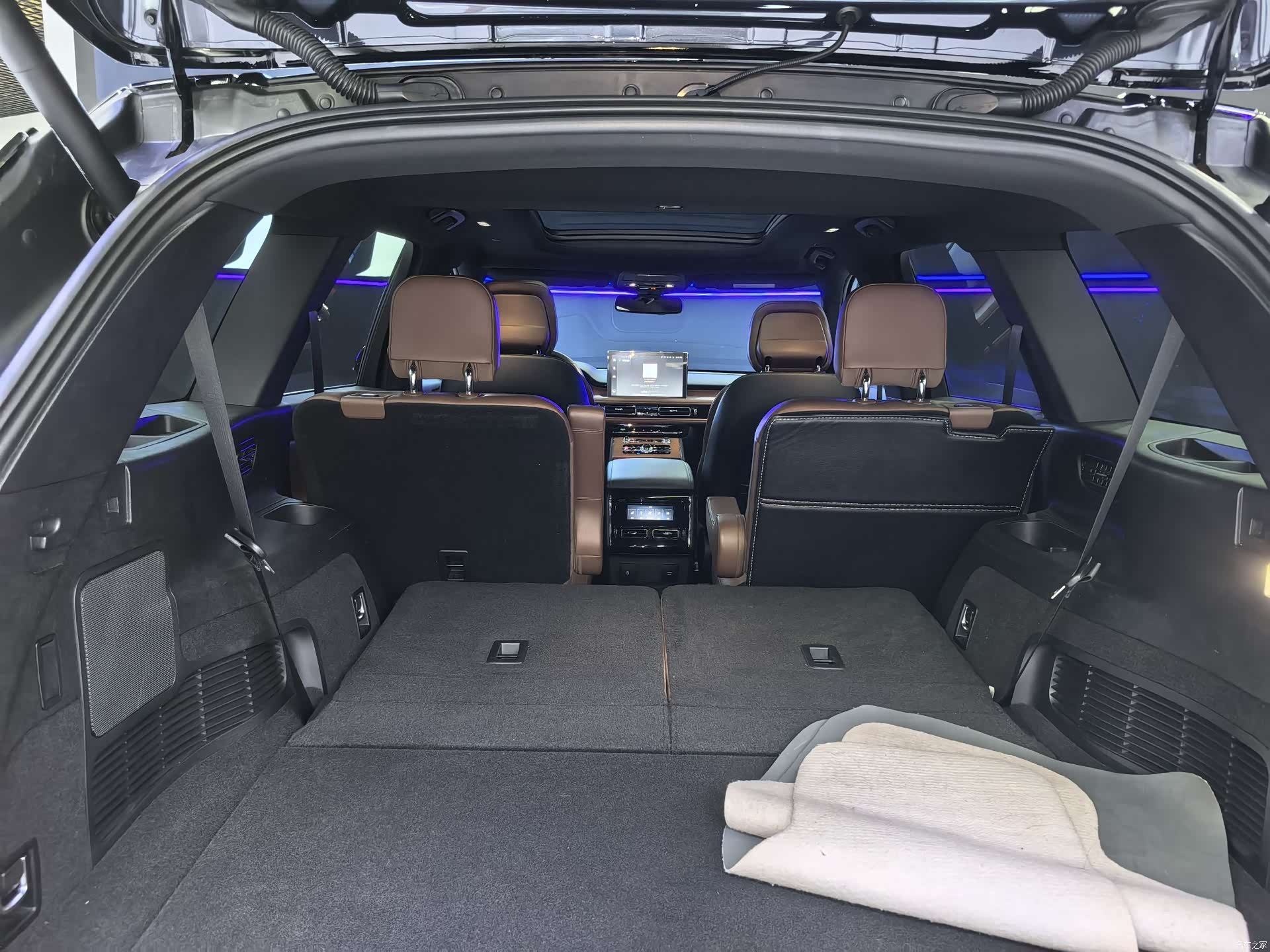 Lincoln Aviator, 2020 11