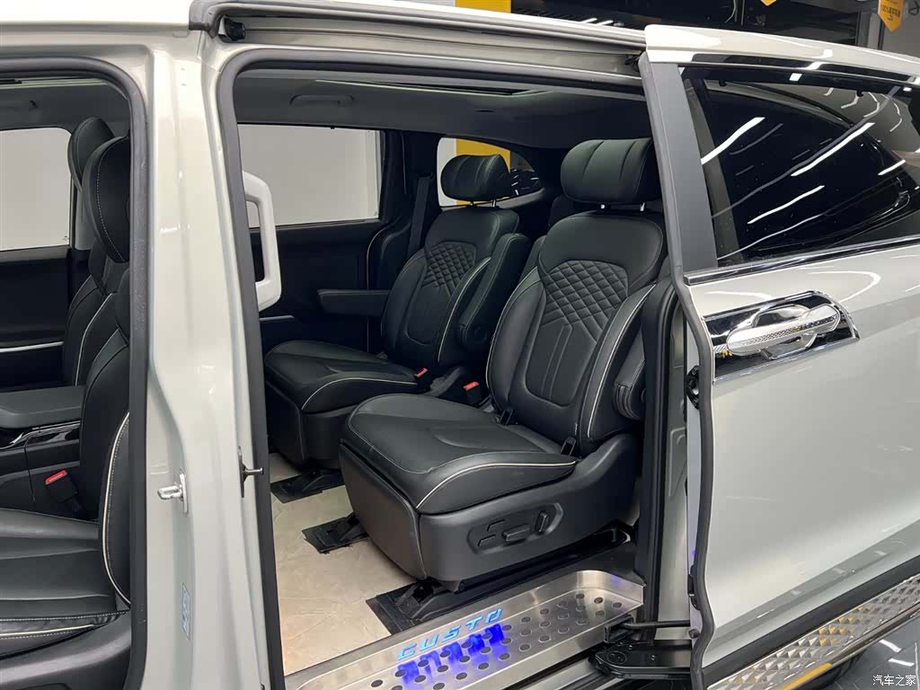 Hyundai Custo, 2022 16