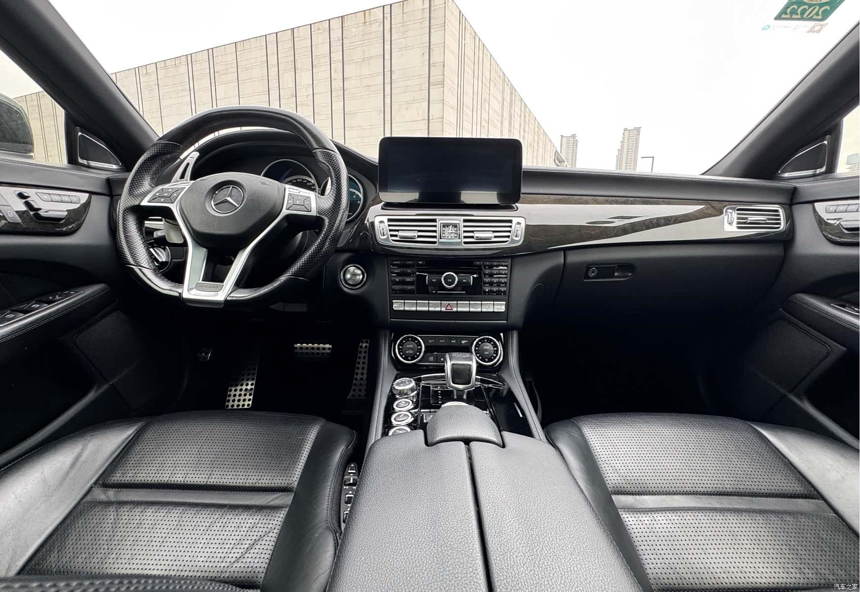 Mercedes-Benz CLS, 2012 8
