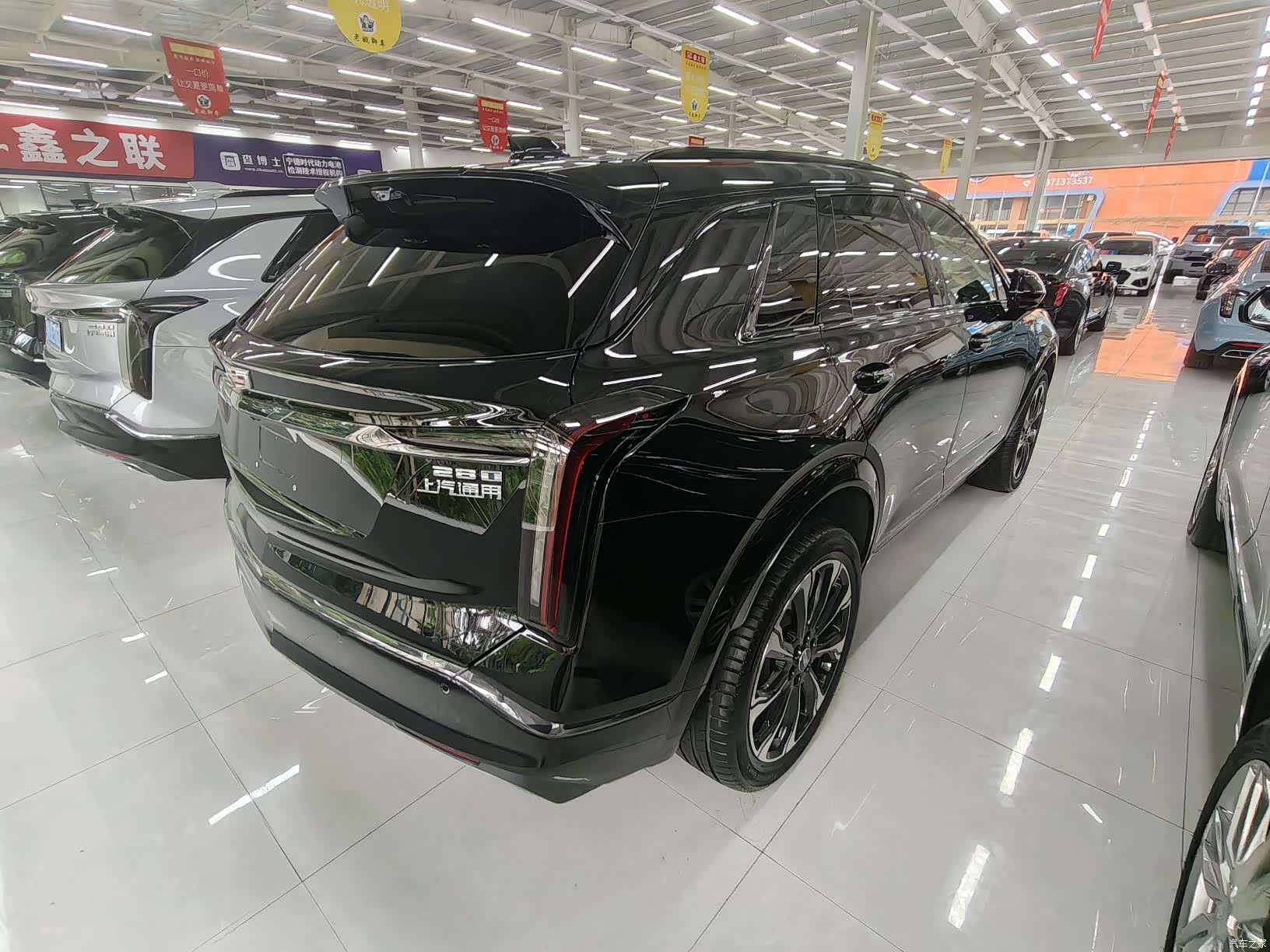 Cadillac XT5, 2025 13
