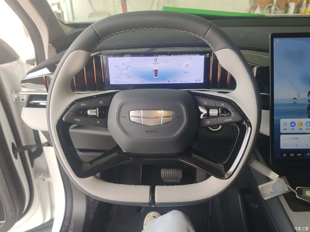 Geely Boyue, 2025 11