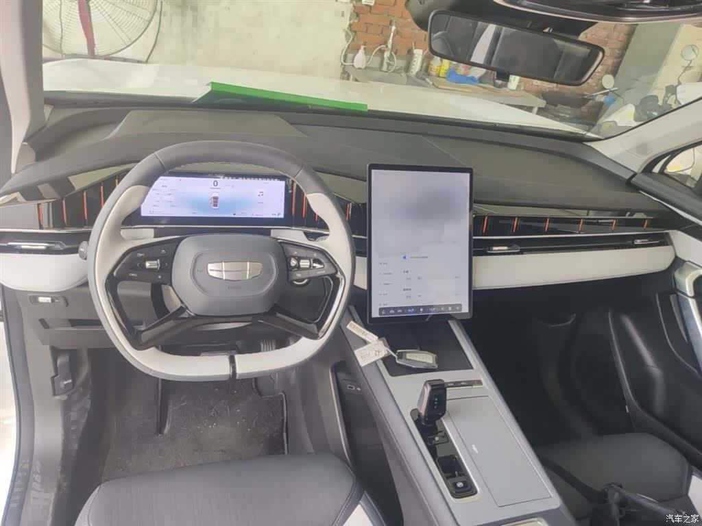 Geely Boyue, 2025 10