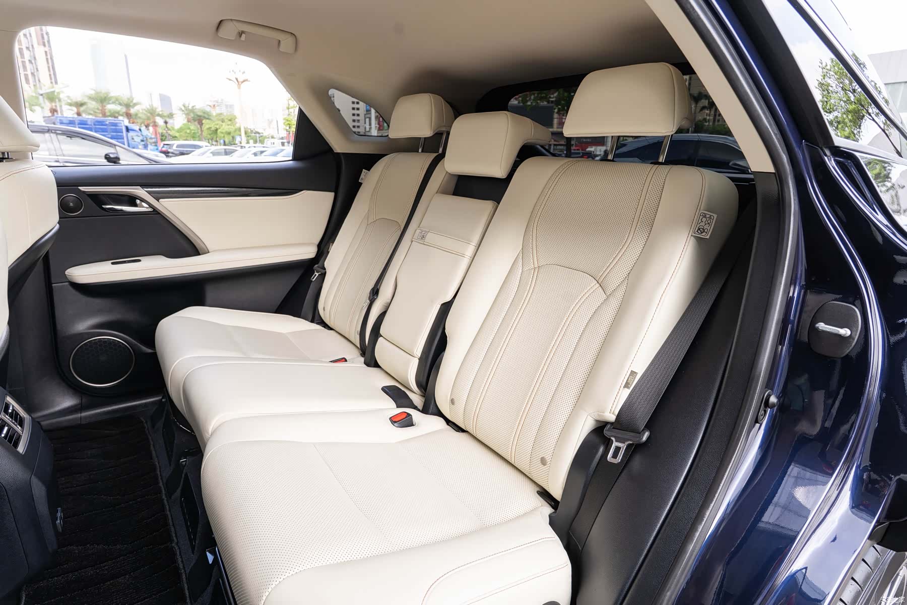 Lexus RX, 2022 12