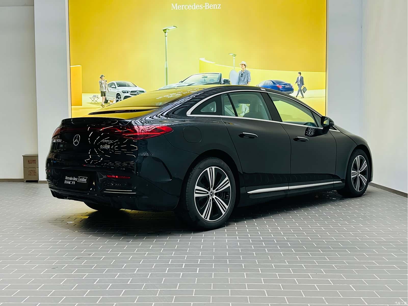 Mercedes-Benz EQE, 2025 все фото
