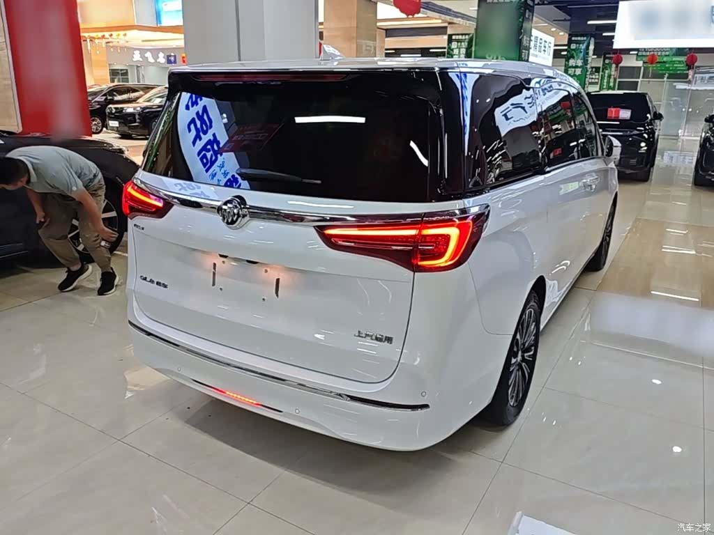 Buick GL8, 2020 7