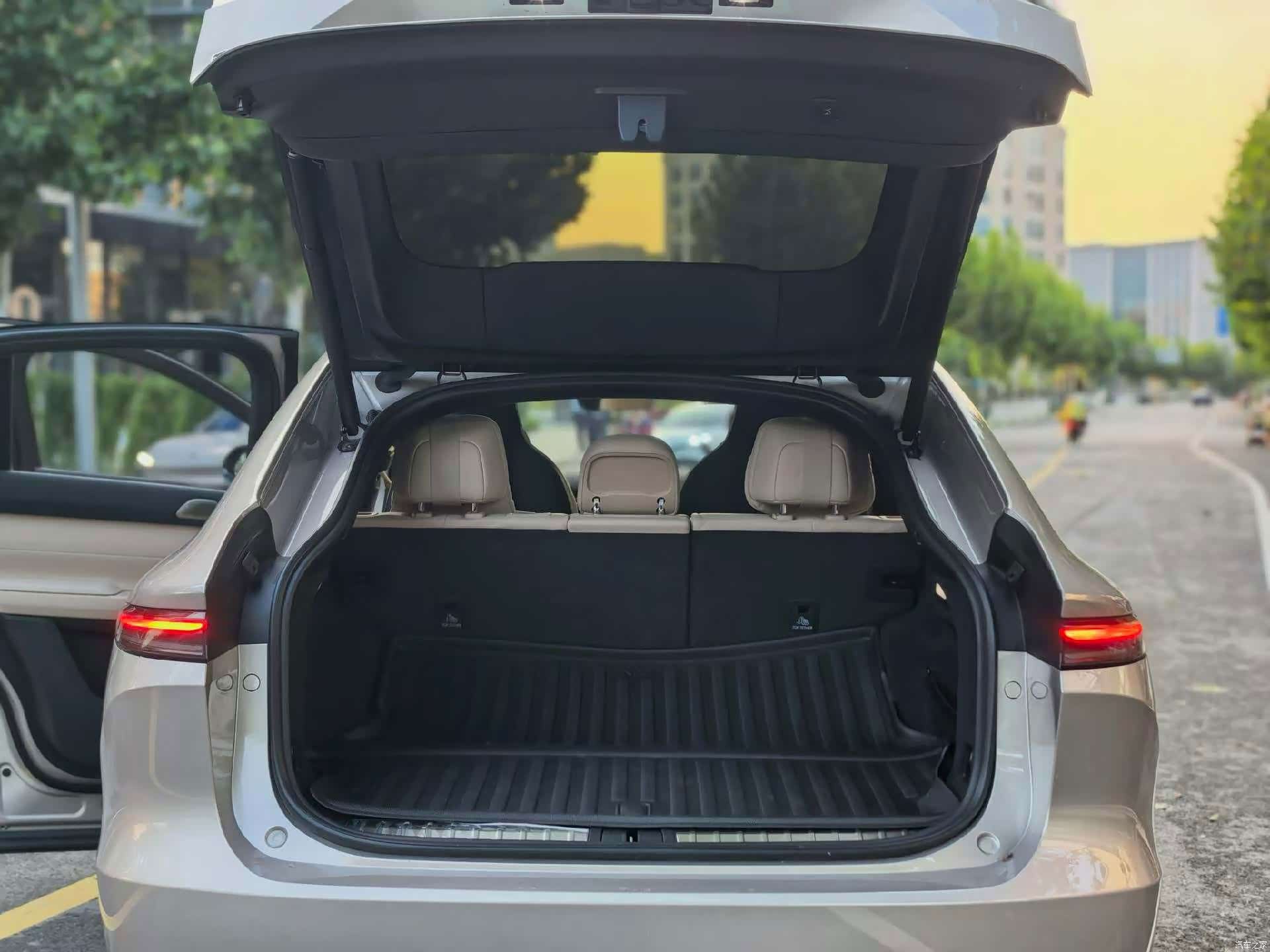 NIO EC7, 2024 7