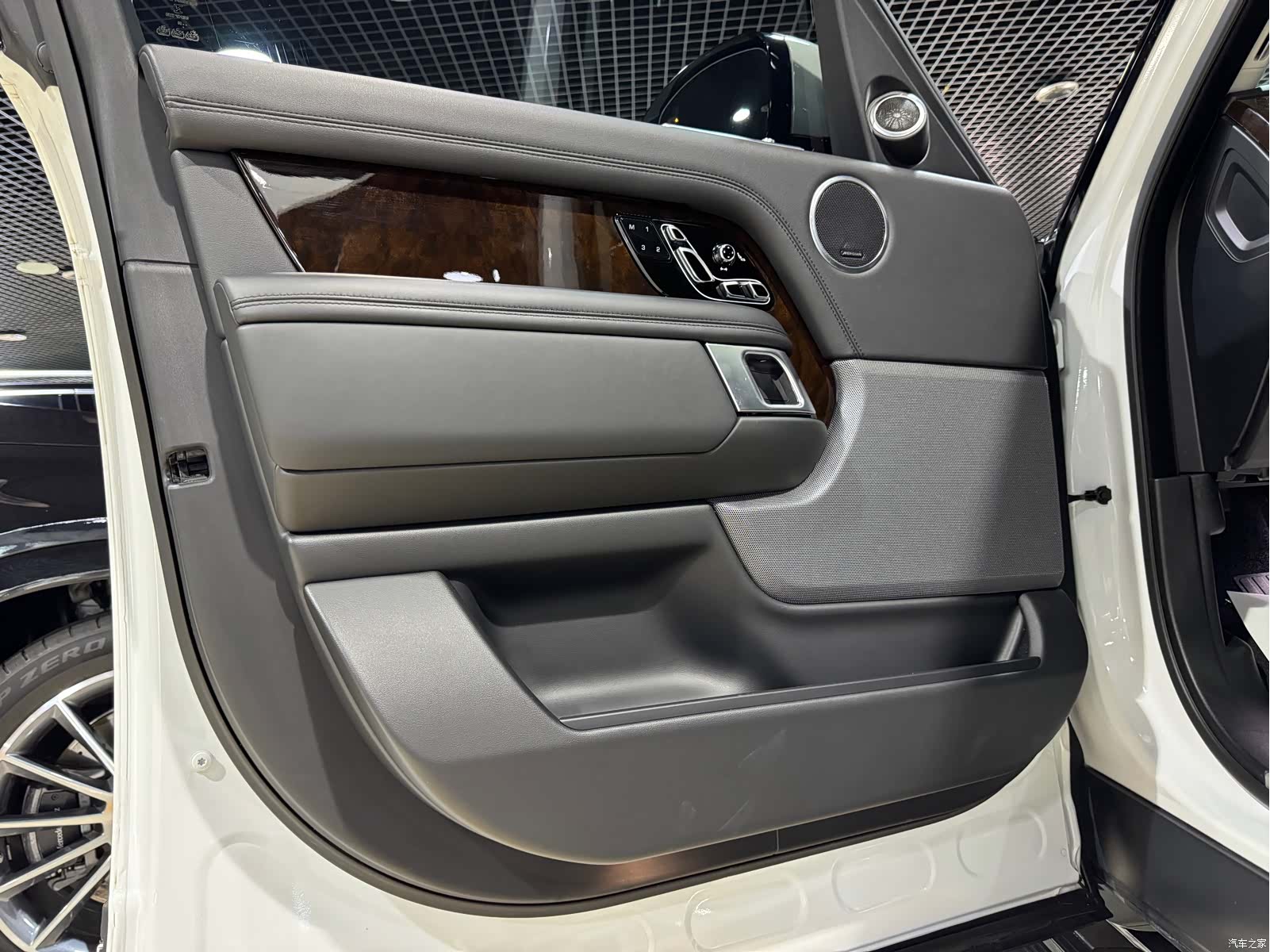 Land Rover Range Rover, 2022 13