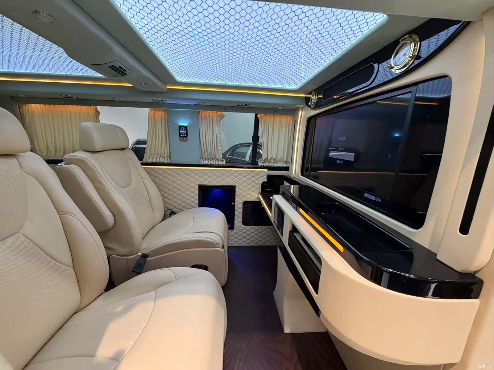 Volkswagen 7, 2018 9