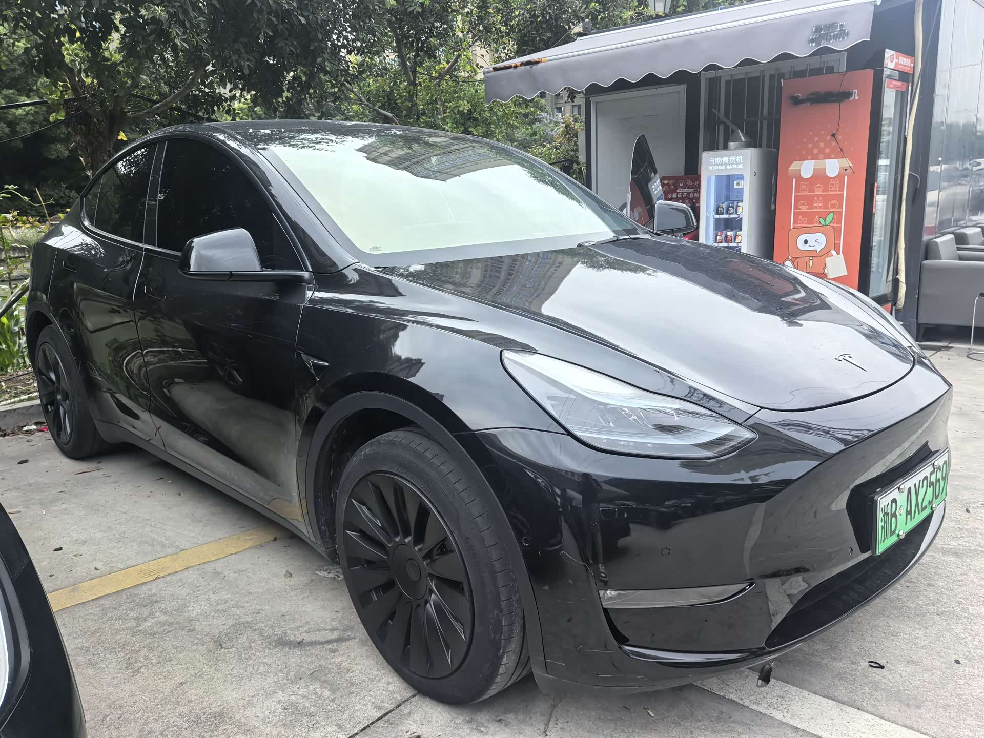 Tesla Model Y, 2024 23