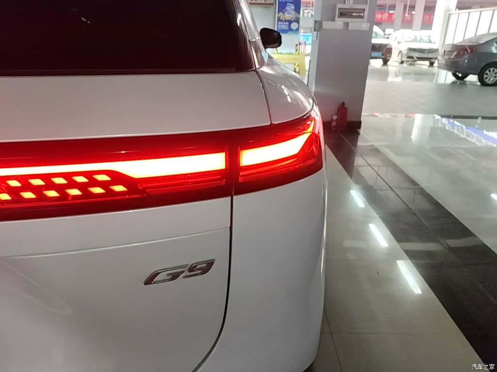 Xpeng G9, 2023 8