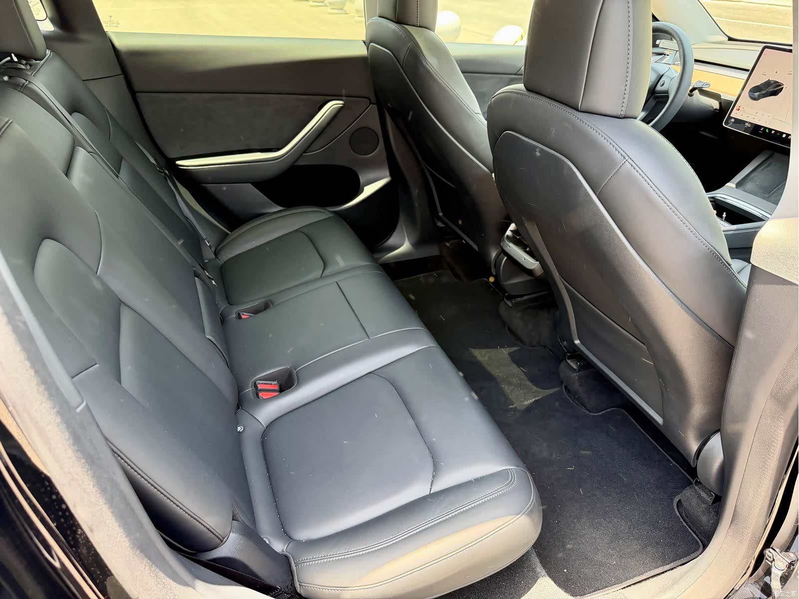 Tesla Model Y, 2021 10