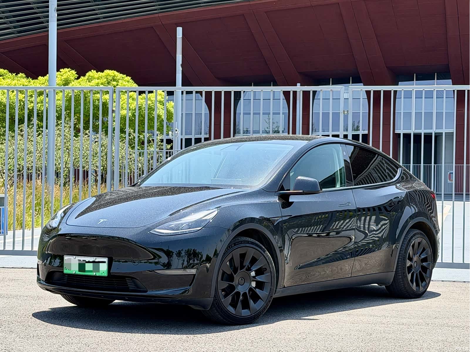 Tesla Model Y, 2021 1