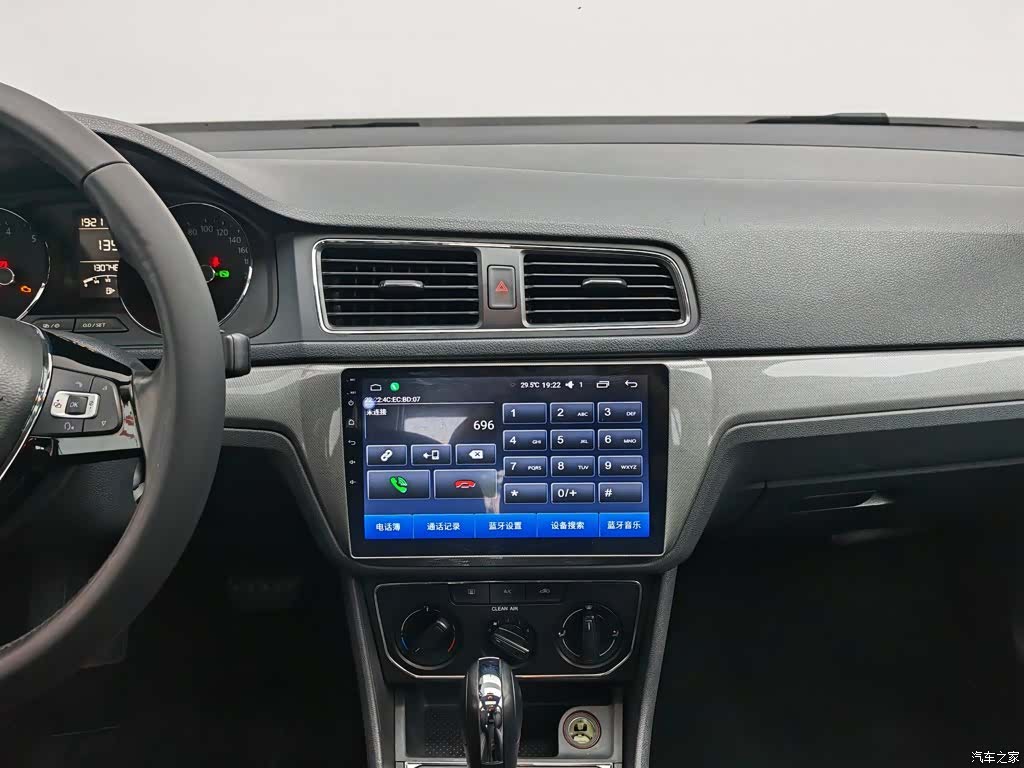 Volkswagen Lavida, 2017 12