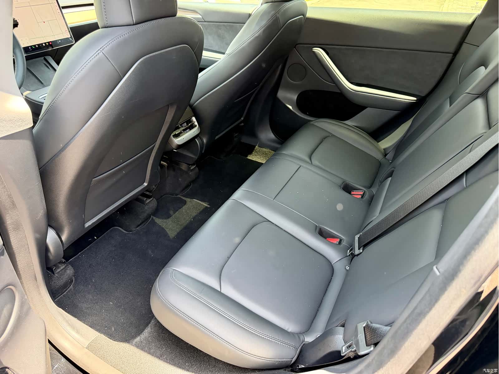 Tesla Model Y, 2021 8