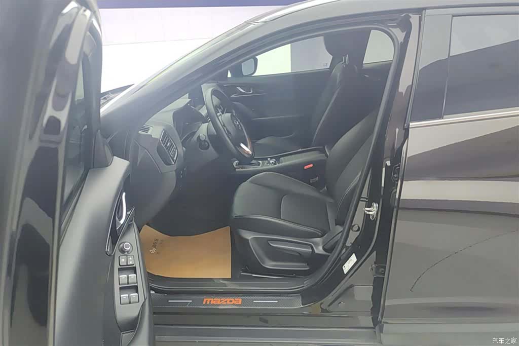 Mazda CX-4, 2021 9