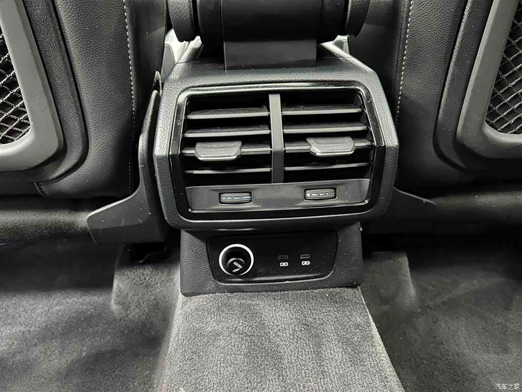 Audi Q3, 2022 15