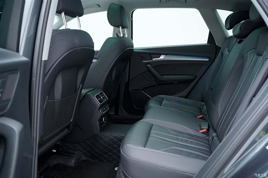Audi Q5L, 2022 6