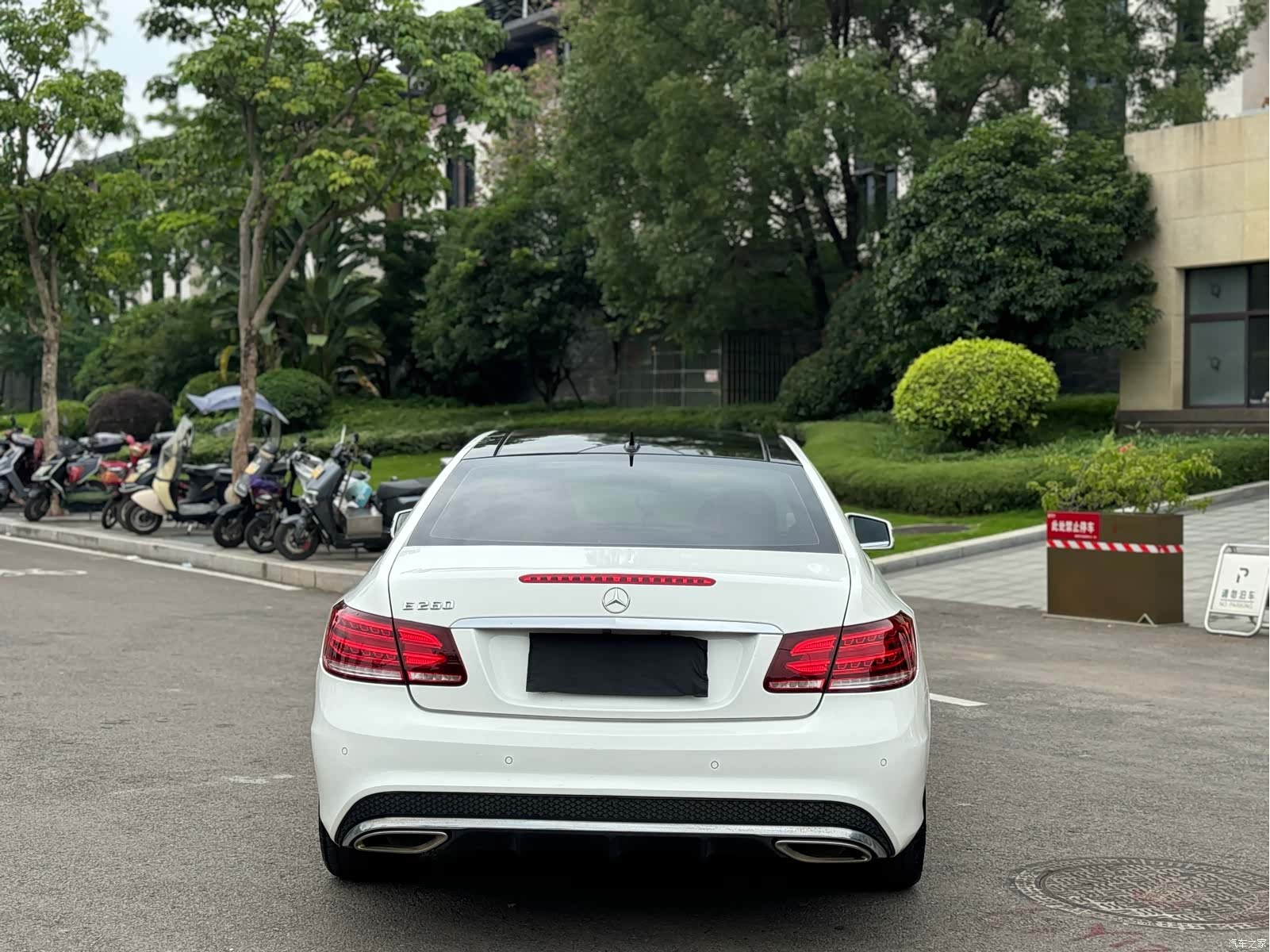 Mercedes-Benz E-Class, 2015 14