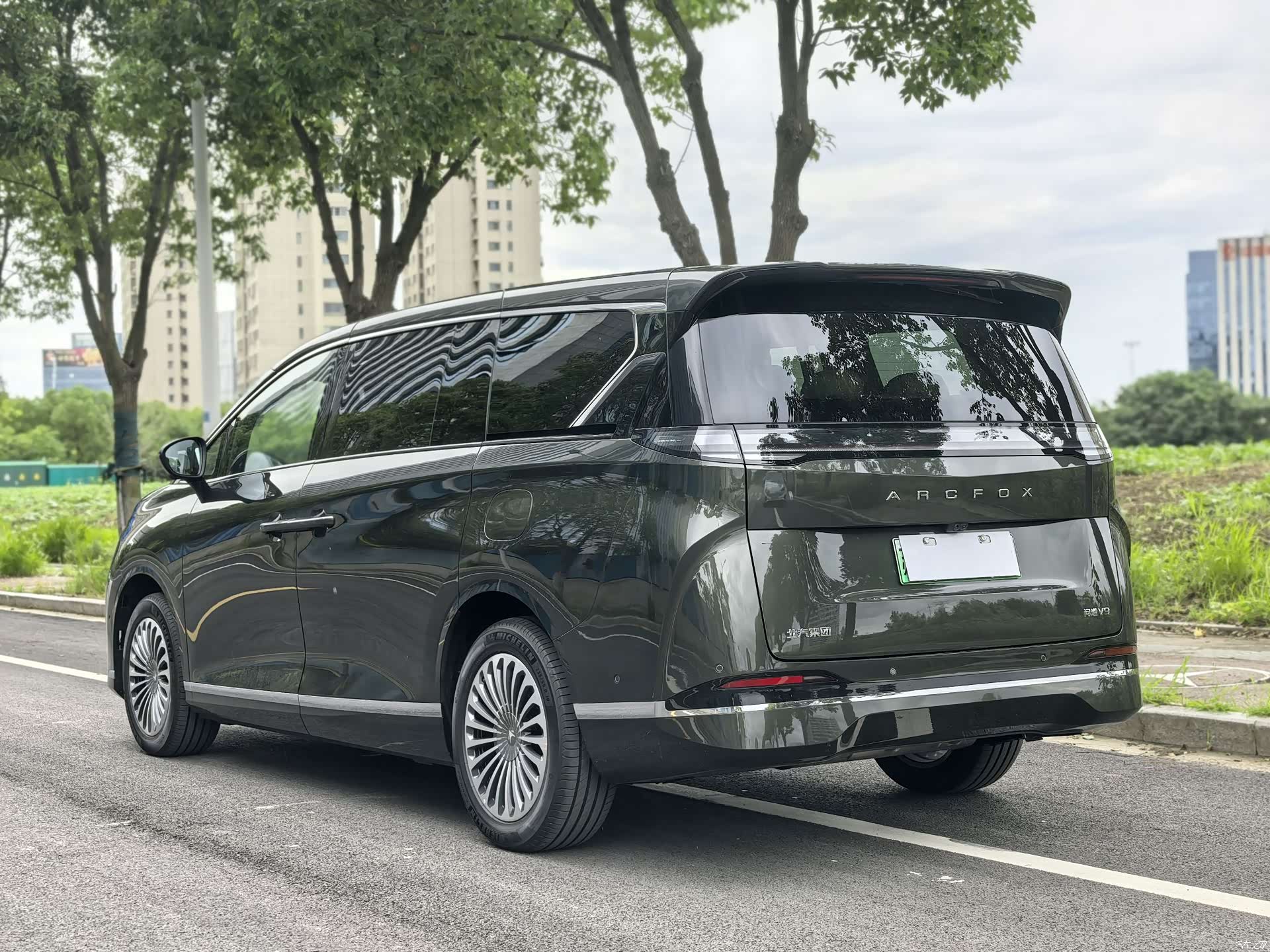 BAIC V9, 2026 все фото